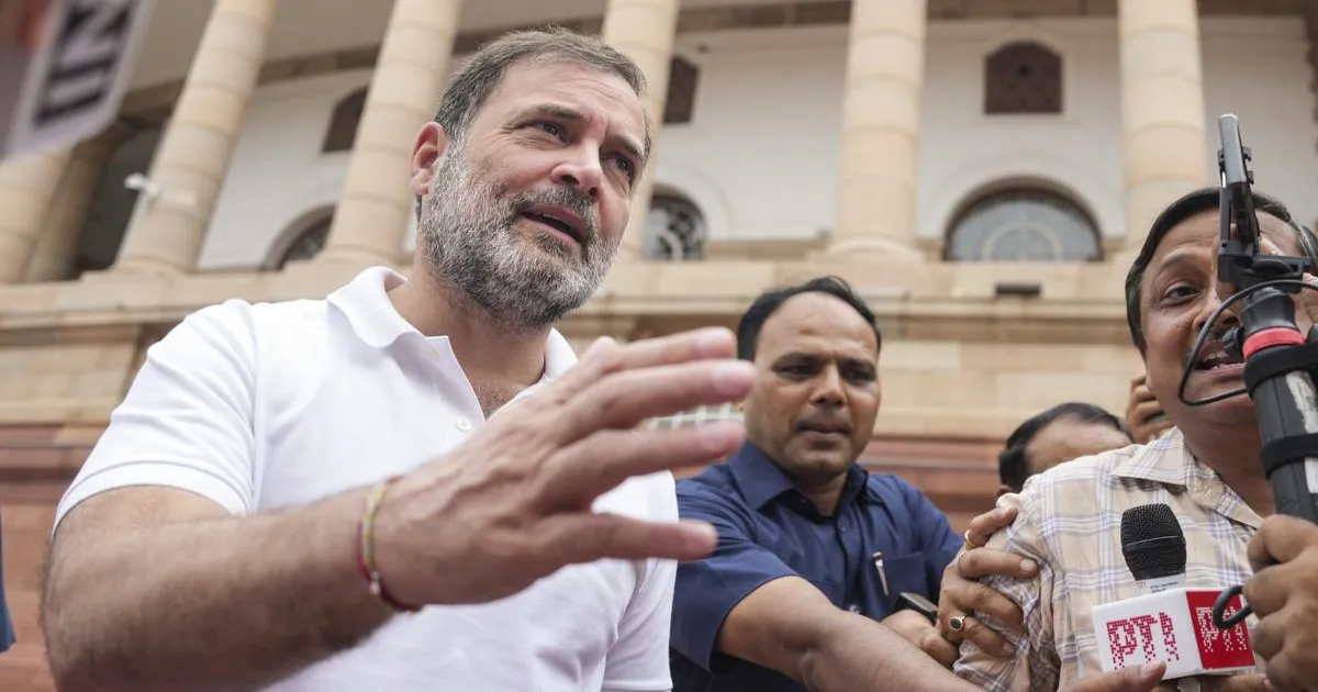 राहुल गांधी का बड़ा बयान: “भारत का चुनावी सिस्टम खत्म, लोकसभा चुनाव धांधली से भरे”; सबूत पेश करने का दावा