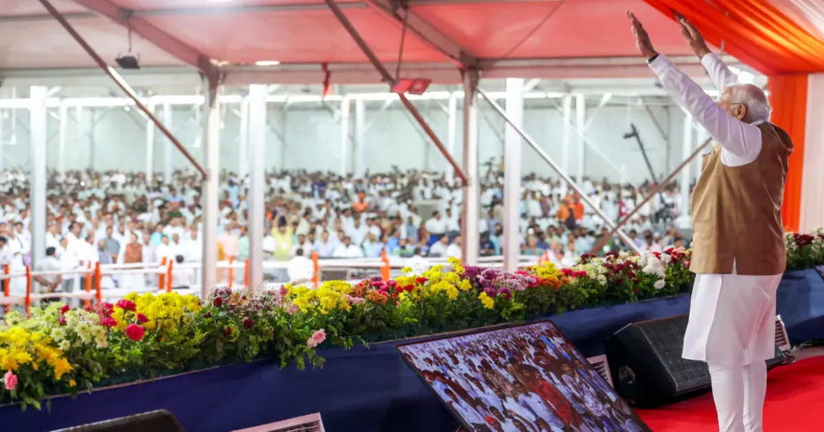 गुजरात निकाय चुनाव 2026: सभी 15 नगर निगमों में बीजेपी की प्रचंड जीत, कांग्रेस पीछे