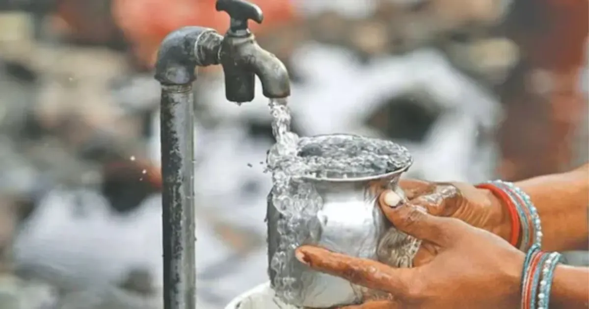 मुंबई में जल संकट: BMC ने 15 मई से 10% पानी की कटौती की घोषणा, जलाशय स्तर घटकर 23% तक पहुँचा