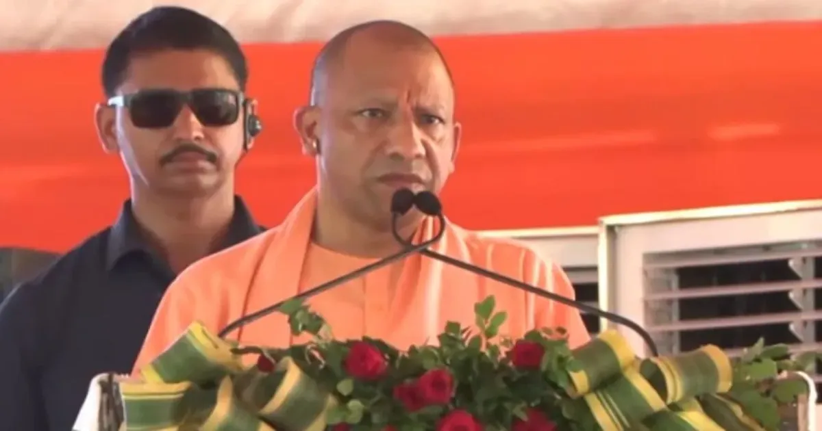 कांवड़ यात्रा में अनुशासन बनाए रखें, हुड़दंग से विरोधियों को मिलेगा मौका: सीएम योगी आदित्यनाथ