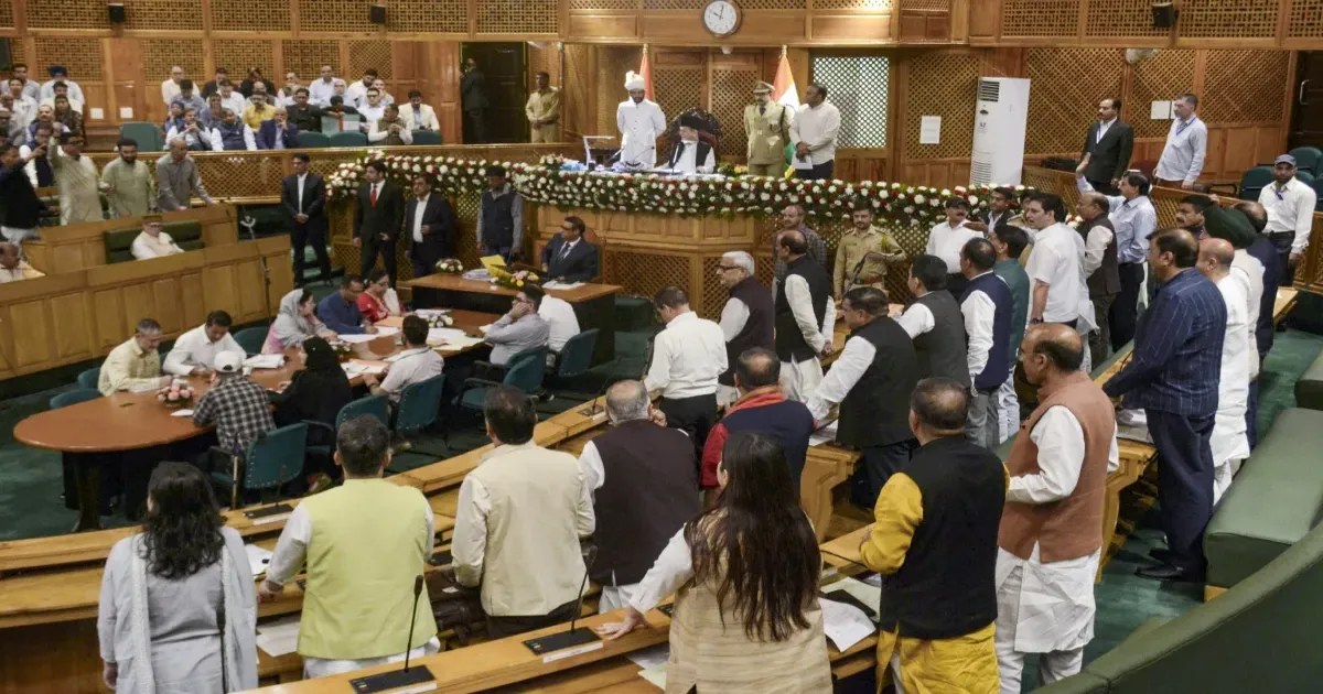 जम्मू-कश्मीर विधानसभा में स्पीकर के खिलाफ हटाने का प्रस्ताव, भाजपा-कांग्रेस विधायकों को सदन से बाहर कराया गया