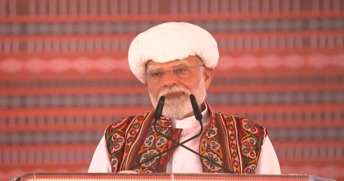 देश पर संकट आने पर कुछ लोग मनाते हैं जश्न, गैस और खाद की कमी की अफवाह फैलाते हैं: पीएम मोदी का विपक्ष पर निशाना