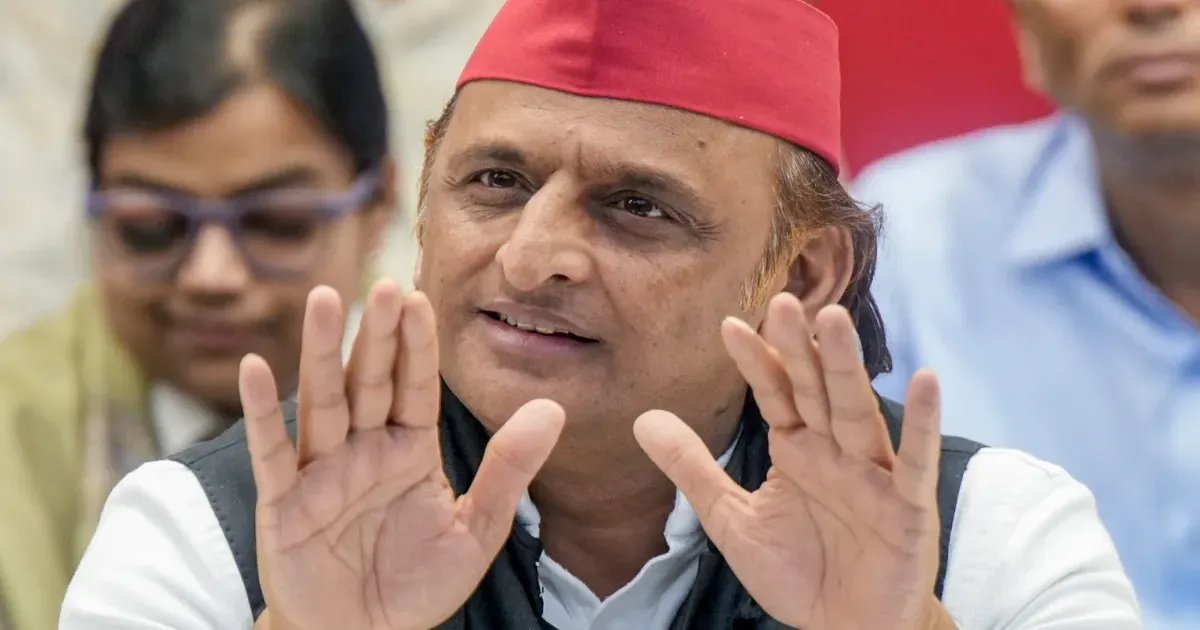 पश्चिम बंगाल चुनाव असर? अखिलेश यादव ने I-PAC से तोड़ा नाता, सपा ने रणनीति में बड़ा बदलाव किया
