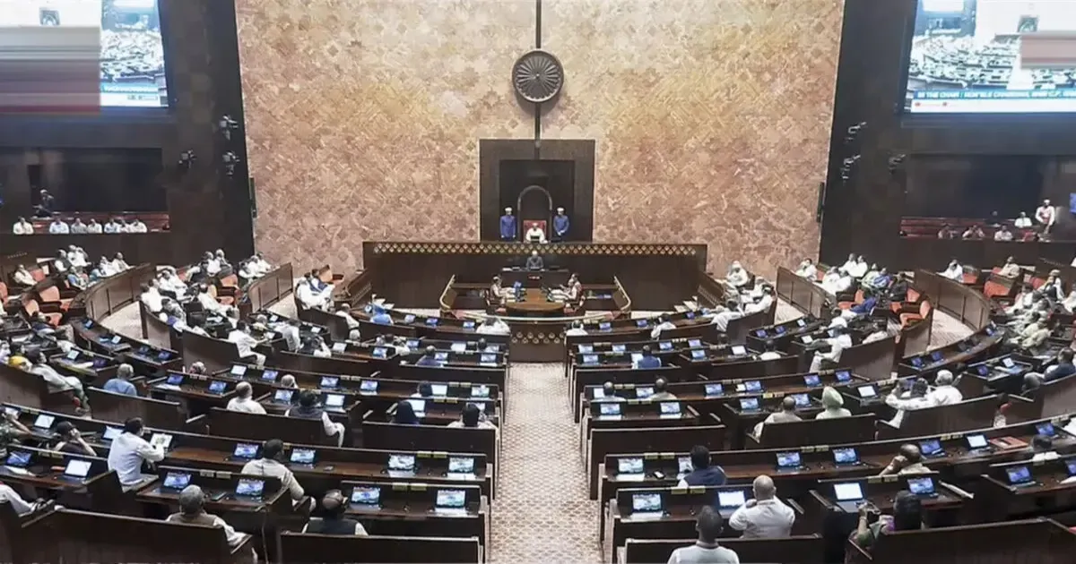 राज्यसभा में खड़गे के भाषण पर हंगामा, मनुस्मृति वाले बयान का मूल पाठ मांगने पर अड़े जेपी नड्डा
