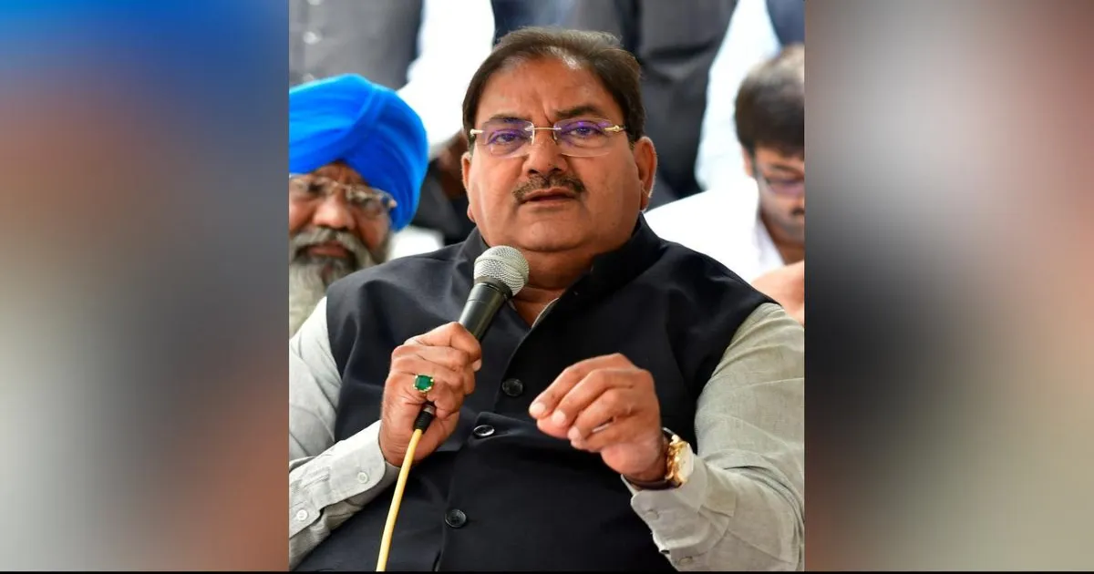 मानहानि मामले में अभय चौटाला को तलब करने के आदेश को बरकरार, सुप्रीम कोर्ट ने रिटायर्ड आईपीएस अधिकारी की याचिका खारिज की