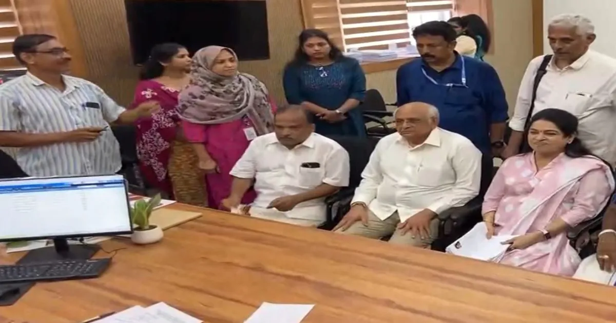 केरल चुनाव: पद्मजा वेणुगोपाल ने त्रिशूर से नामांकन भरा, गुजरात के मुख्यमंत्री भूपेंद्र पटेल मौजूद रहे