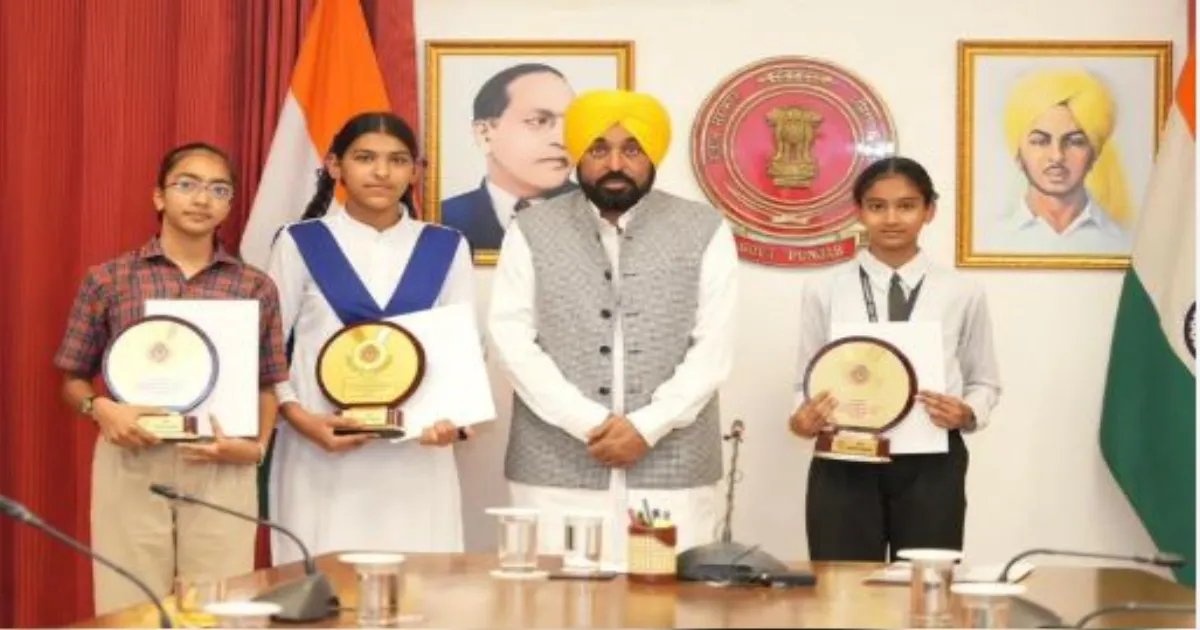 सरकारी स्कूलों के छात्रों का कठिन परीक्षाओं में सफल होना मुझे खुशी देता है: सीएम भगवंत मान ने पंजाब टॉपर्स की सराहना की