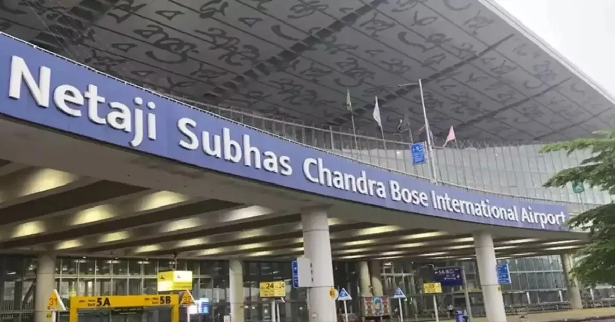 कोलकाता एयरपोर्ट को बम से उड़ाने की धमकी, ममता बनर्जी की दिल्ली उड़ान में भी देरी