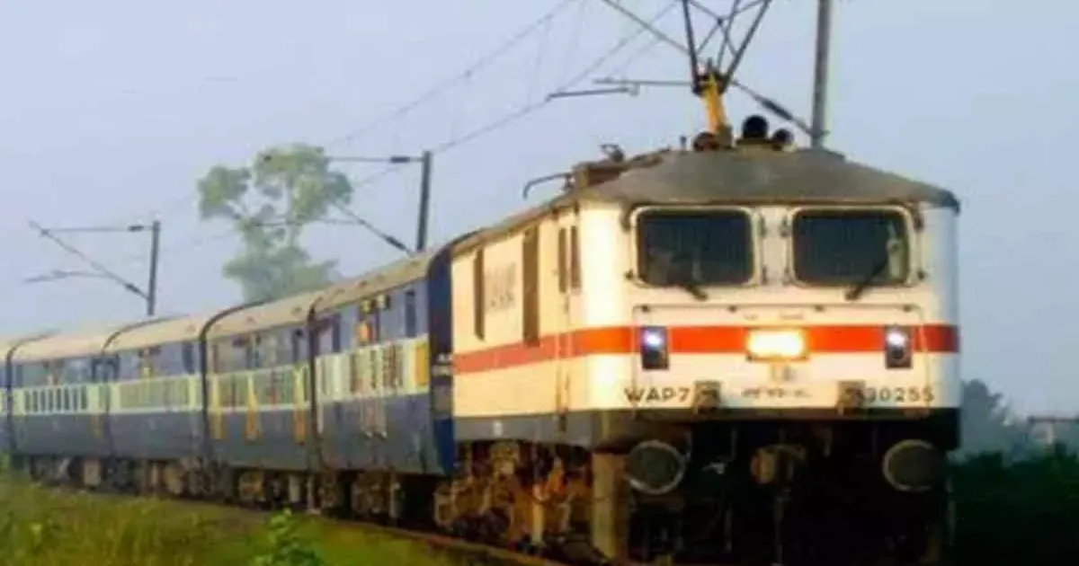 त्योहारी भीड़ को देखते हुए विशाखापत्तनम–एसएमवीटी बेंगलुरु के बीच विशेष ट्रेनें