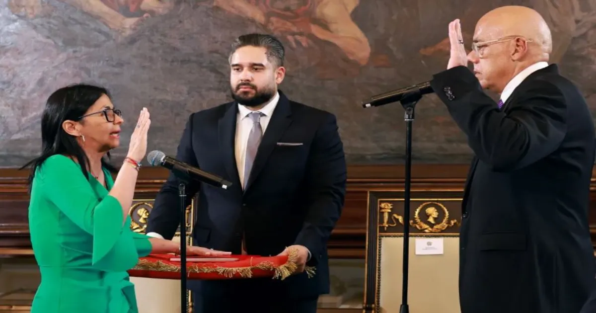 वेनेजुएला में सत्ता परिवर्तन: डेल्सी रोड्रिगेज अंतरिम राष्ट्रपति के रूप में शपथ ग्रहण