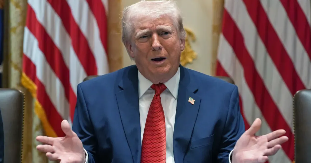 ट्रम्प बोले—होर्मुज़ जलडमरूमध्य ईरान के बिना भी खोला जाएगा, शांति वार्ता से पहले बड़ा बयान