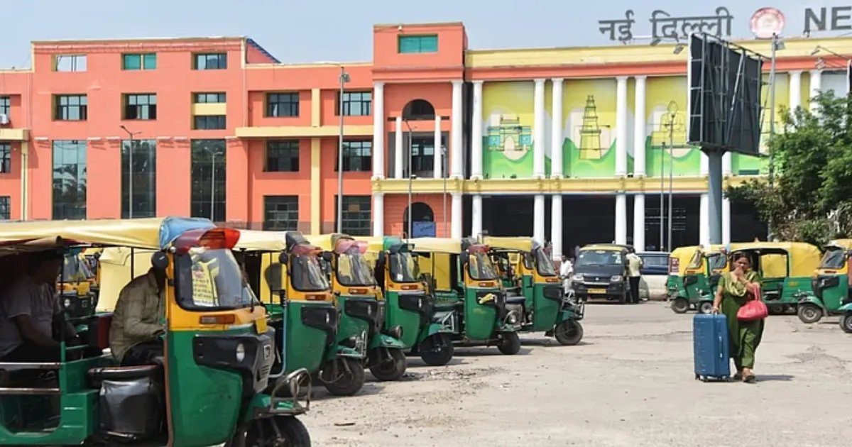 दिल्ली-एनसीआर में आज से तीन दिवसीय ऑटो-टैक्सी हड़ताल, 4 लाख टैक्सी मालिक करेंगे समर्थन
