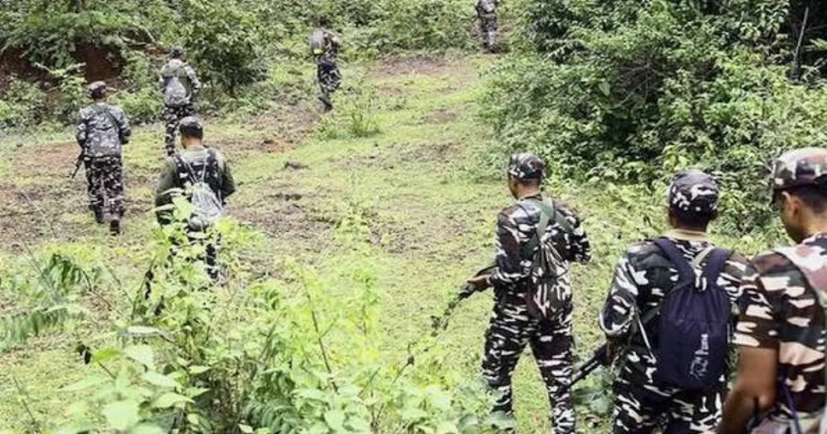 झारखंड में नक्सल विरोधी अभियान को बड़ी सफलता, 16 सक्रिय माओवादी पुलिस के सामने हुए आत्मसमर्पण