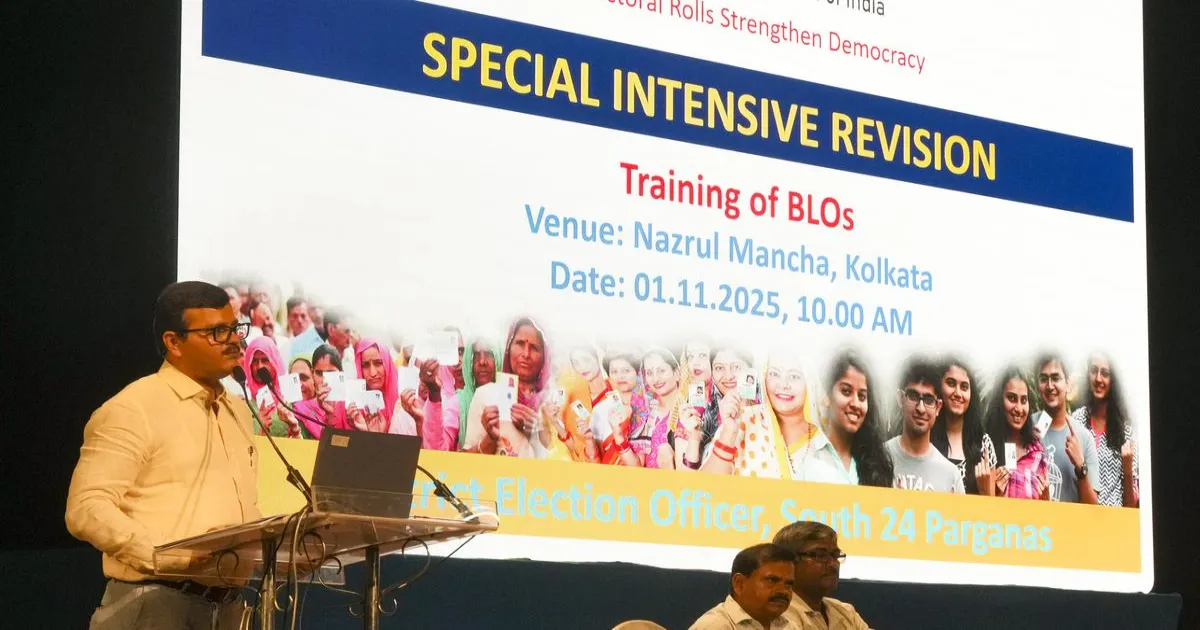 12 राज्यों और केंद्रशासित प्रदेशों में 4 नवंबर से मतदाता सूची का विशेष पुनरीक्षण अभियान शुरू