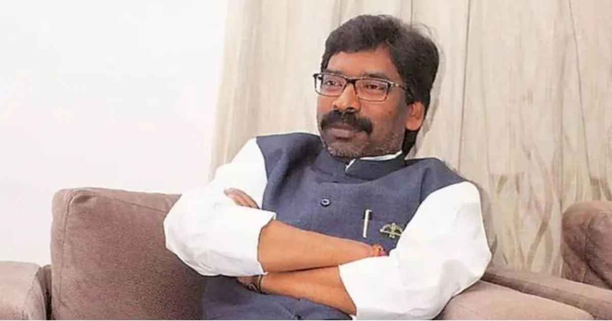 PESA नियमों पर घिरे हेमंत सोरेन: झारखंड सरकार के नए फैसले से क्यों नाराज़ हैं बीजेपी और आदिवासी संगठन