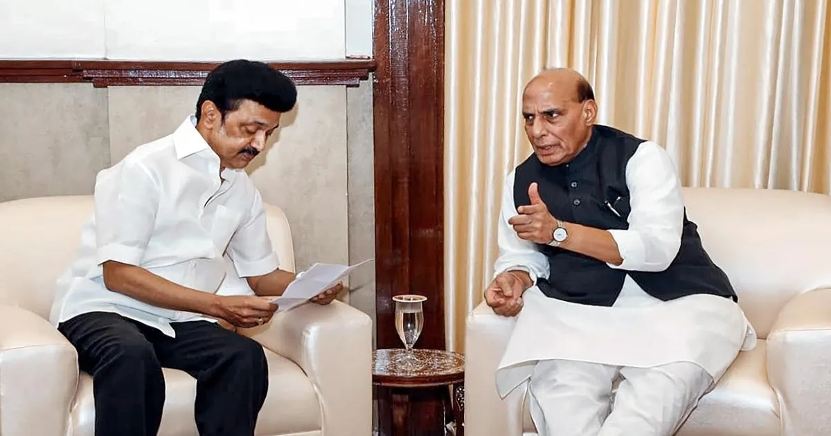 उपराष्ट्रपति पद के लिए साझा उम्मीदवार पर स्टालिन से बोले राजनाथ, भाजपा ने सी.पी. राधाकृष्णन को उतारा; सीपीआई(एम) का समर्थन नहीं