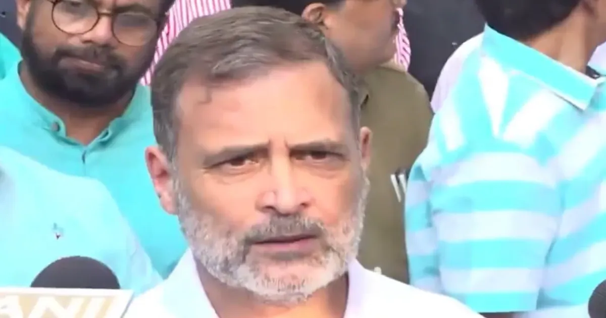 राहुल गांधी और विपक्षी सांसदों का जंतर-मंतर पर प्रदर्शन, सीईसी ज्ञानेश कुमार के इस्तीफे की मांग