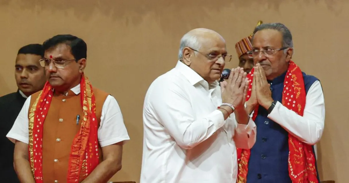 गुजरात की नई कैबिनेट शपथ ग्रहण: हर्ष सांघवी बने उपमुख्यमंत्री, रिवाबा जडेजा समेत कई नए चेहरे शामिल