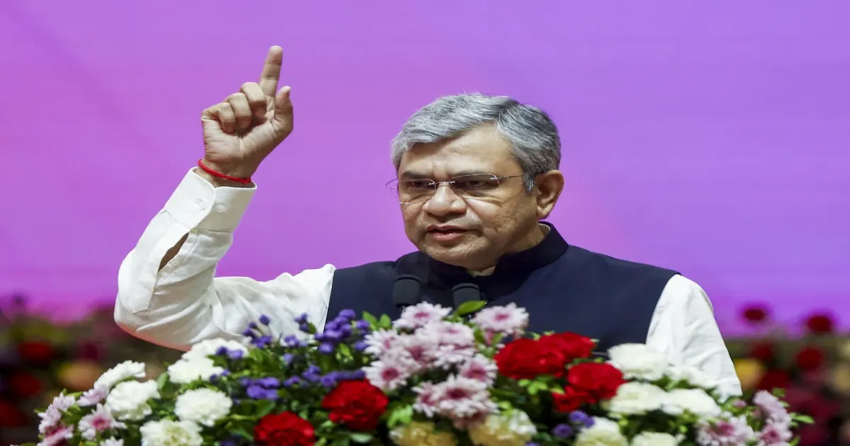 कैबिनेट ने मदुरै एयरपोर्ट को अंतरराष्ट्रीय दर्जा दिया, जल जीवन मिशन को 2028 तक बढ़ाया