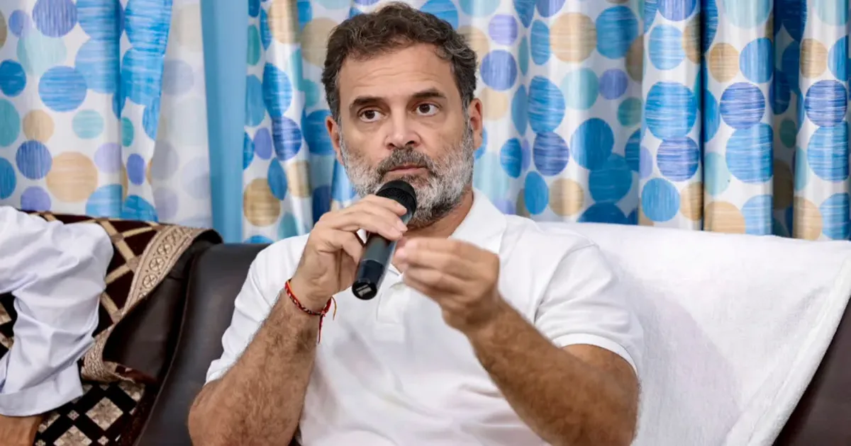 राहुल गांधी ने नई यूपीआई शुल्क व्यवस्था वापस लेने की मांग की, केंद्र पर साधा निशाना