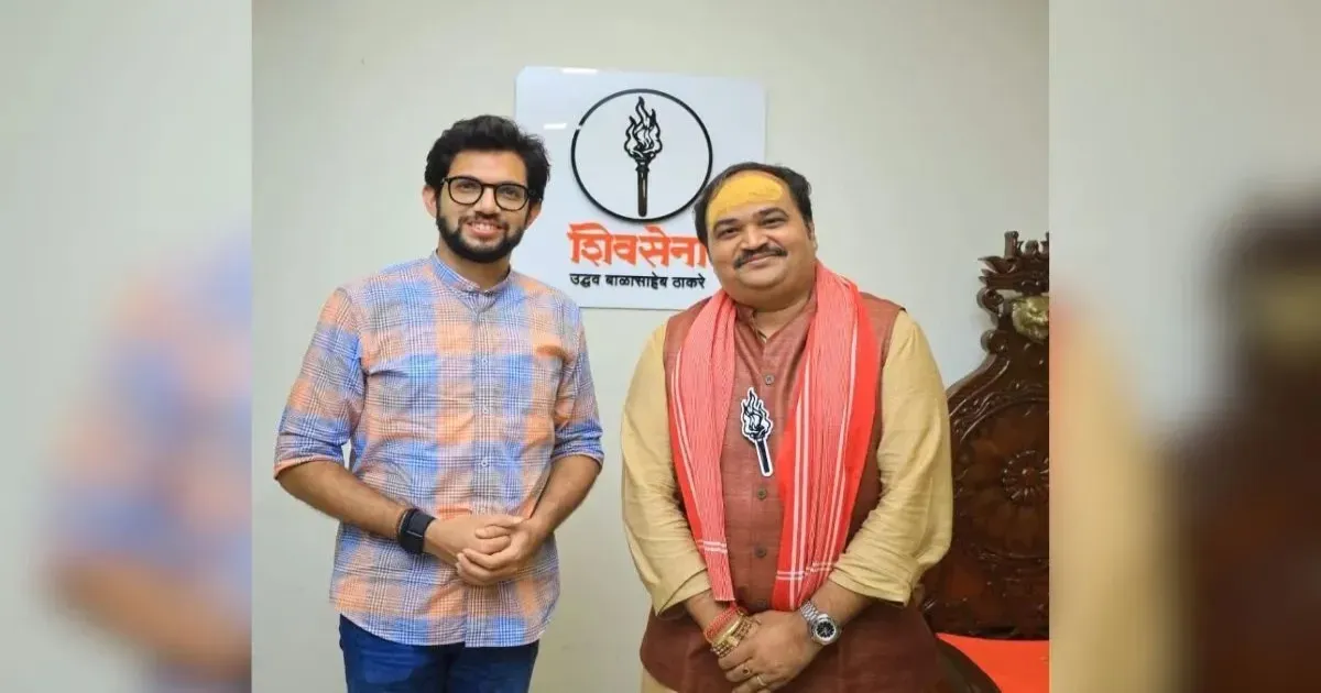 आनंद दुबे ने उद्धव गुट की शिवसेना छोड़ी, बोले- स्मित मच्छार मेरे आदर्श, ध्रुव राठी नहीं