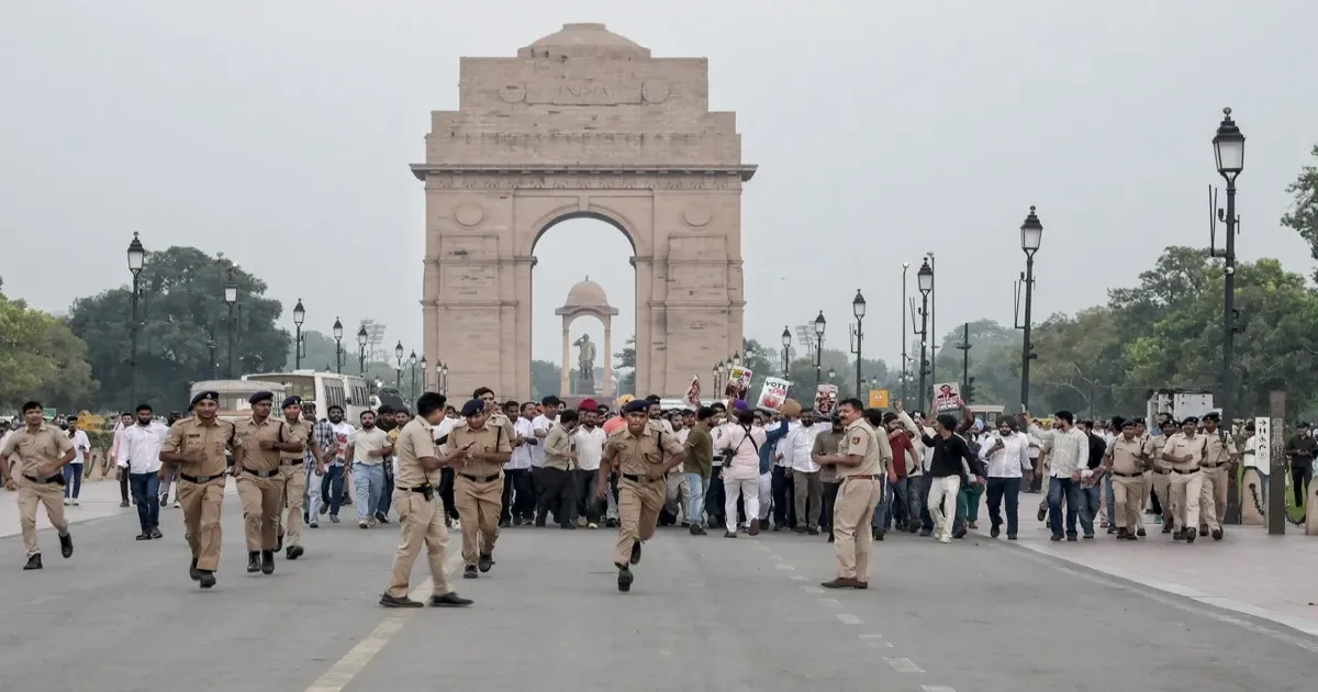 बस में मारपीट मामले में महिला NSUI कार्यकर्ताओं के खिलाफ दिल्ली पुलिस ने दर्ज की FIR