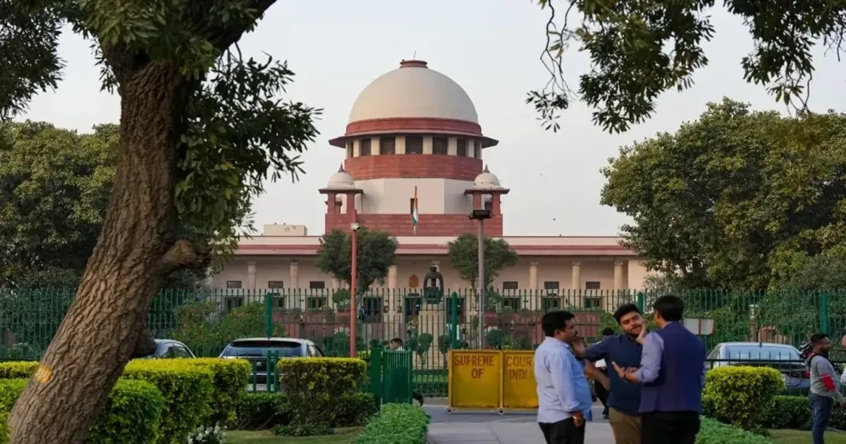 डिजिटल अरेस्ट घोटालों पर सुप्रीम कोर्ट सख्त, पीड़ितों को मुआवजा दें बैंक; सीजेआई सूर्यकांत ने उठाए सवाल