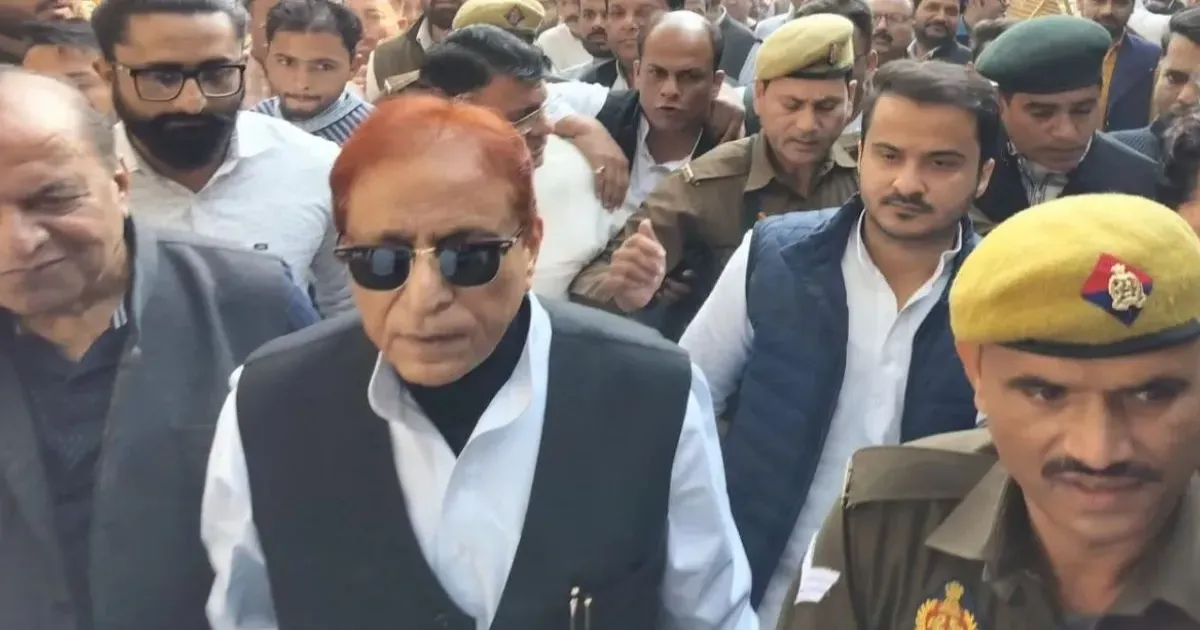 दोहरा PAN कार्ड मामला: आज़म खान और बेटे अब्दुल्ला को सात साल तक की सजा