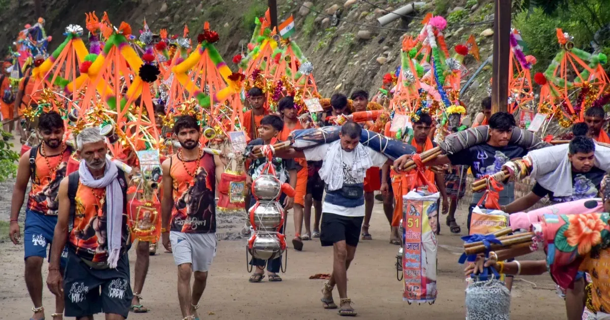 कांवड़ यात्रा के चलते 4 से 12 अगस्त तक बंद रहेंगे गाजियाबाद के सभी स्कूल-कॉलेज, दिल्ली पुलिस ने भी जारी की ट्रैफिक एडवाइजरी