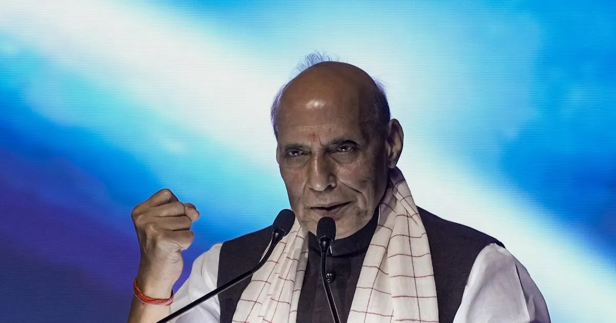 रक्षा क्षेत्र में विदेशी आपूर्ति पर निर्भर नहीं रह सकता भारत: राजनाथ सिंह