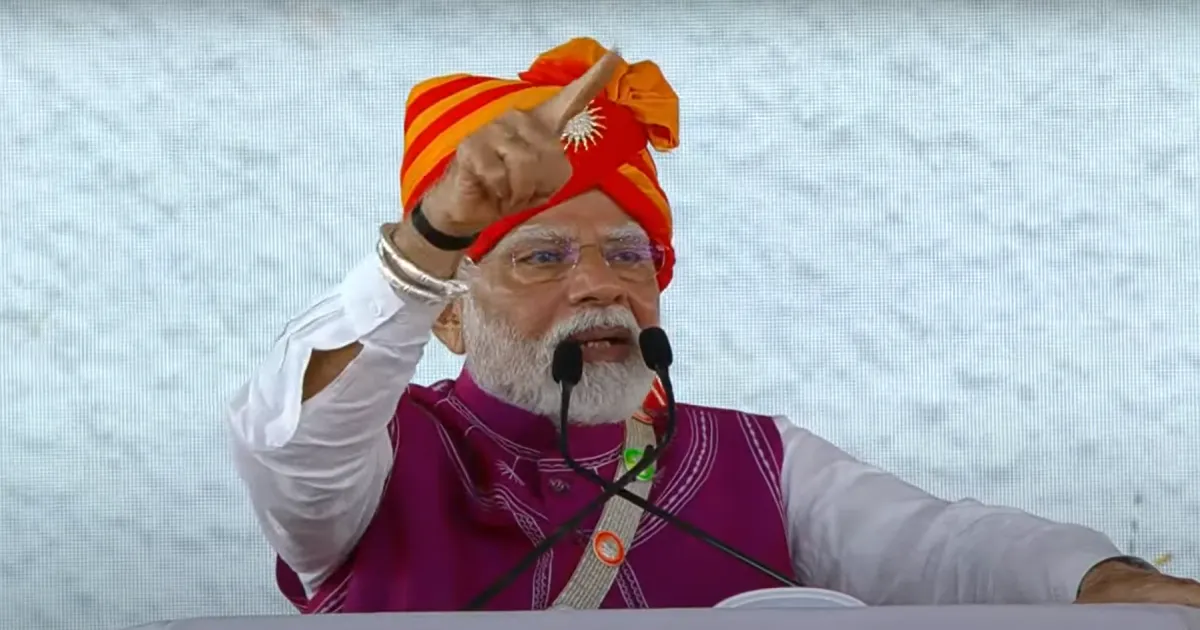 हम सैनिकों के साथ हैं, आतंकवादियों के नहीं: प्रधानमंत्री मोदी का कांग्रेस पर हमला