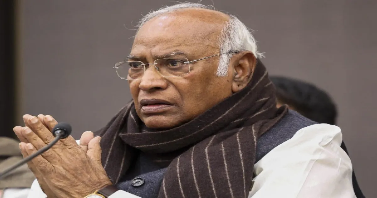 सरदार पटेल के नाम पर खड़गे का RSS बैन की मांग, बीजेपी का पलटवार