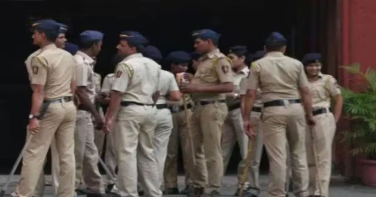 मुंबई में कर्नल के घर में चोरी: चोरों ने उड़ाए गहने, बंदूक और गोलियां, गोवा में उड़ाया पैसा, पुलिस ने किया गिरफ्तार