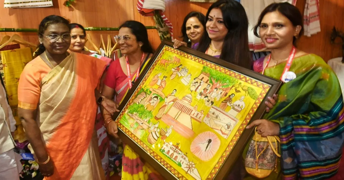 सोहराय कला: प्रकृति का उत्सव मनाने वाली झारखंड की आदिवासी दीवार कला, अब महिलाओं को बना रही आत्मनिर्भर