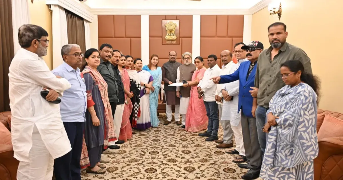 TMC में बड़ा विभाजन! 20 बागी सांसद एनसीपीआई में होंगे शामिल, एनडीए को देंगे समर्थन