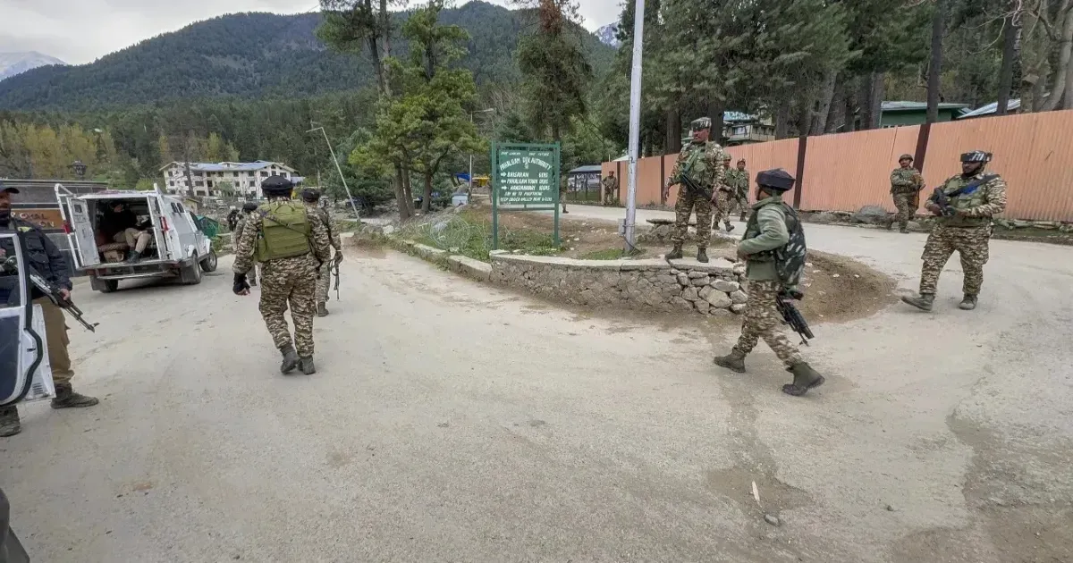 मणिपुर के कांगपोकपी में उग्रवादियों ने वाहन पर घात लगाकर हमला किया, चार नागा नागरिकों की मौत, एक लापता