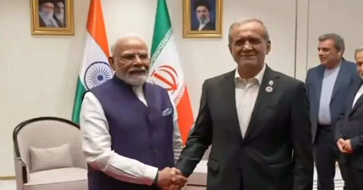 एससीओ सम्मेलन से इतर पीएम मोदी ने ईरानी राष्ट्रपति मसूद पेज़ेश्कियान से की मुलाकात, ईरान युद्ध के बाद पहली बैठक