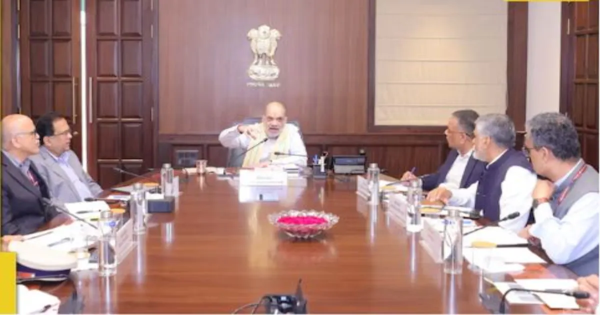 दिल्ली लाल किला विस्फोट: अमित शाह ने दिए सख्त निर्देश — हर आरोपी को पकड़ो, मौतों की संख्या बढ़कर 13 हुई