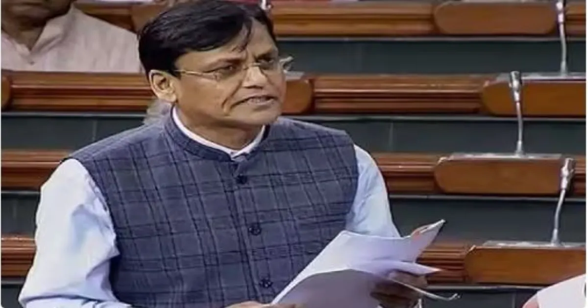 दिल्ली में 776 दिनों में 9,460 मोबाइल फोन छीने गए: सरकार