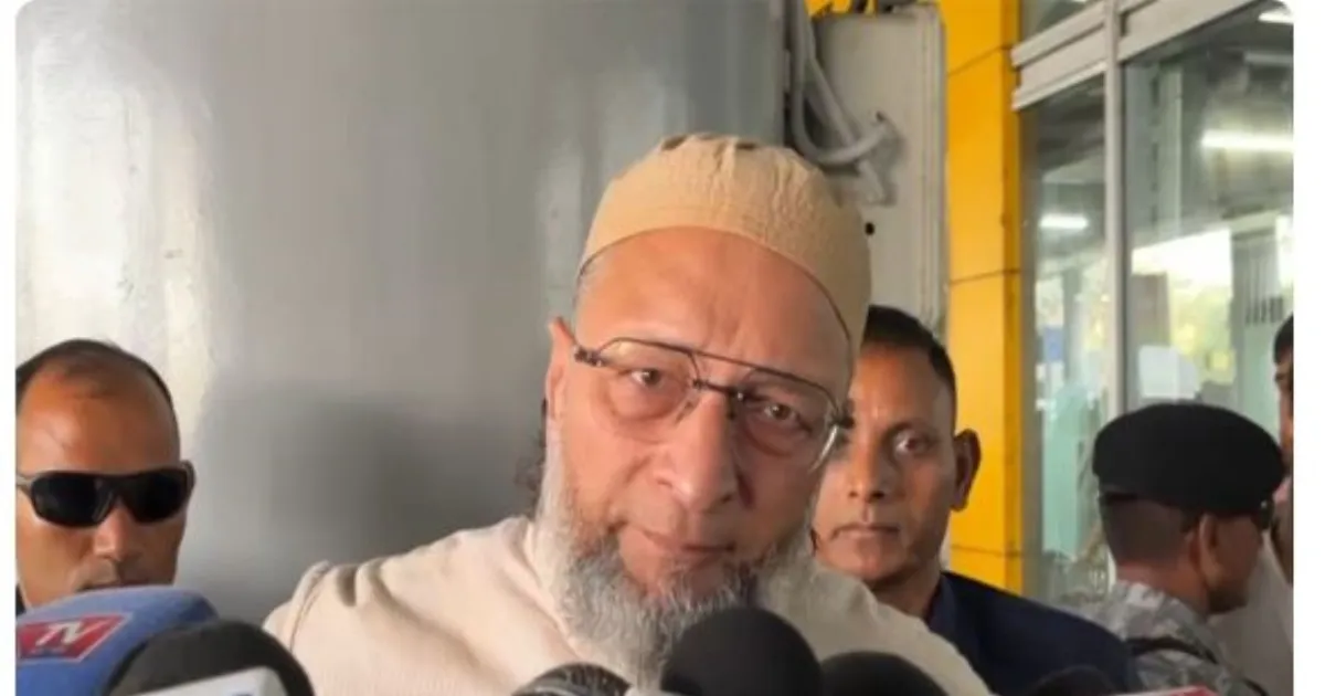 पश्चिम बंगाल चुनाव: ओवैसी का ममता बनर्जी पर दोहरे चेहरे का आरोप