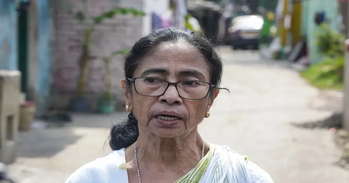 उस्मान बिन हादी हत्याकांड पर टिप्पणी को लेकर ममता बनर्जी के खिलाफ एफआईआर, अमित शाह के संदर्भ से बढ़ा विवाद