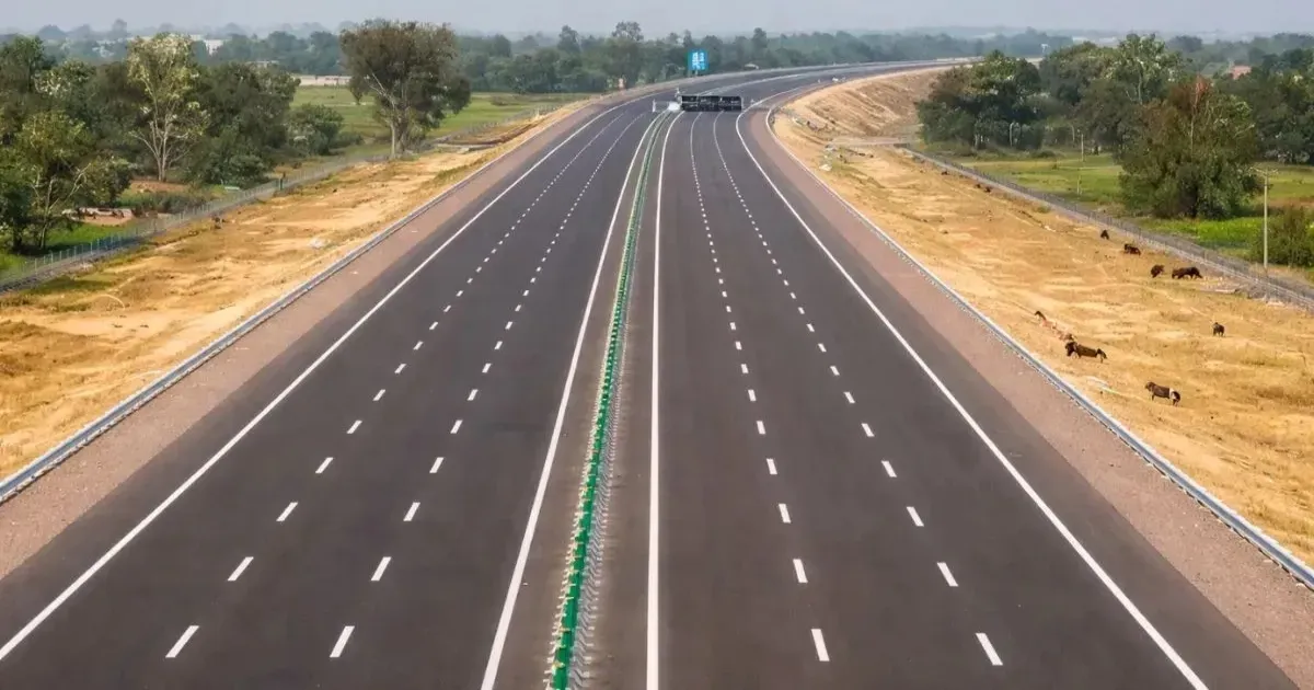 लखनऊ-कानपुर एक्सप्रेसवे का कल होगा उद्घाटन, 45 मिनट में पूरा होगा सफर; देश का पहला बैरियर लेस एक्सप्रेसवे