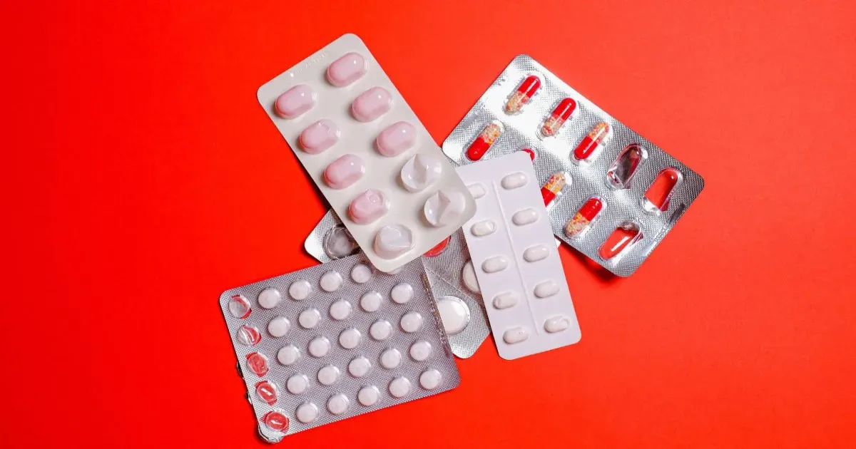 CDSCO ने दर्द निवारक दवाओं और एंटीबायोटिक्स के अंधाधुंध इस्तेमाल पर चेताया, किडनी रोग का खतरा