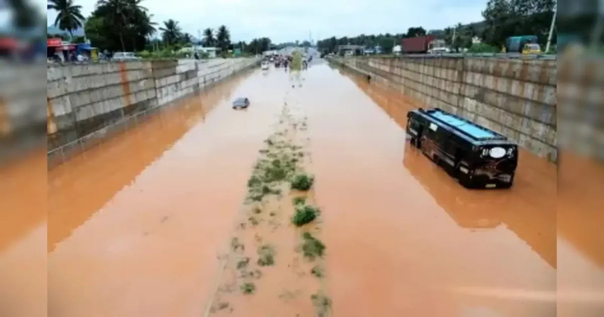 scr-train-cancellations-waterlogging