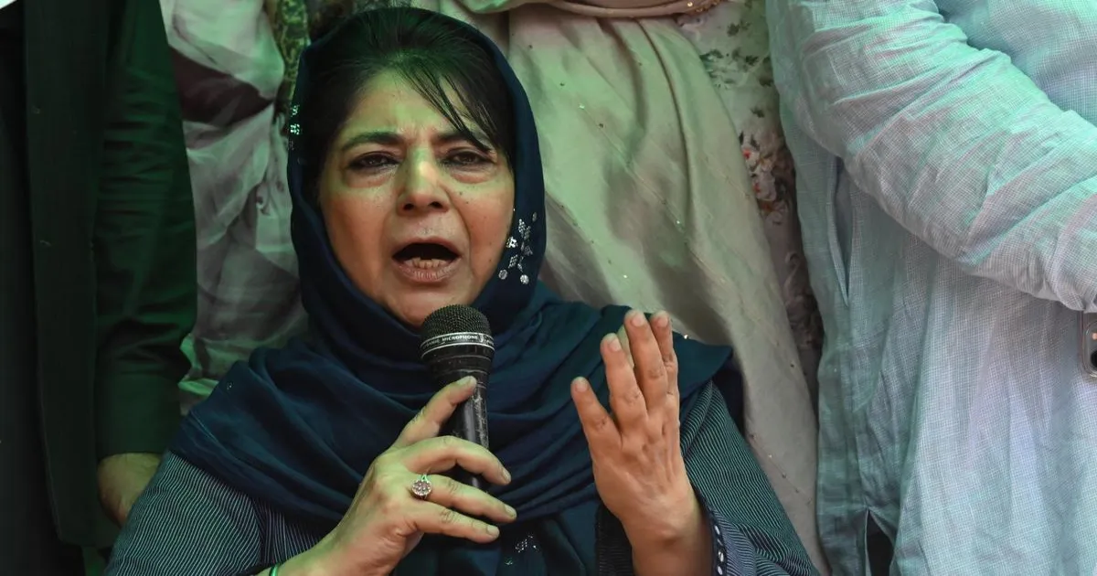aap-mla-malik-detained-hazratbal-issue