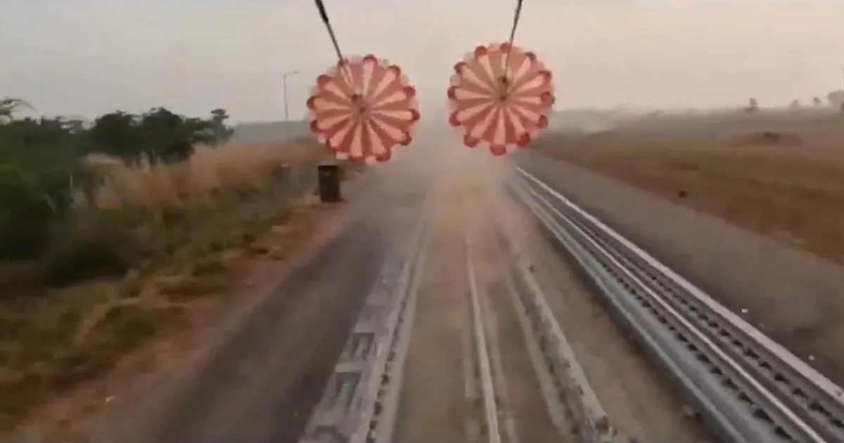 गगनयान मिशन के लिए ड्रोग पैराशूट परीक्षण सफल: इसरो