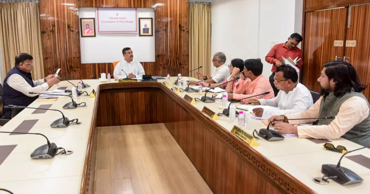 सुवेंदु अधिकारी ने टीएमसी भ्रष्टाचार जांच के लिए पैनल का गठन किया; इमाम और मंदिर पुजारियों का मानदेय रोका
