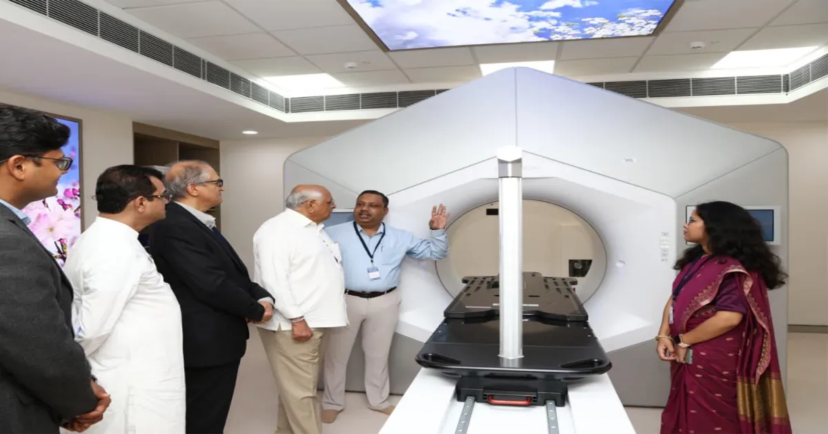 गुजरात में कैंसर उपचार को नई दिशा, अहमदाबाद के नारायण अस्पताल में रेडिएशन ऑन्कोलॉजी सेंटर का शुभारंभ