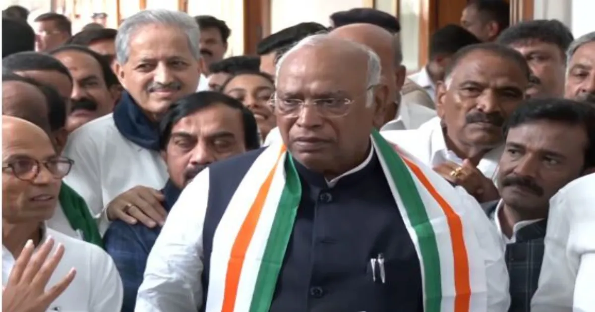 राज्यसभा में निर्विरोध चुने जाने पर मल्लिकार्जुन खड़गे ने सोनिया गांधी को दिया श्रेय, बोले- जनता की सेवा के अवसर उन्हीं से मिले