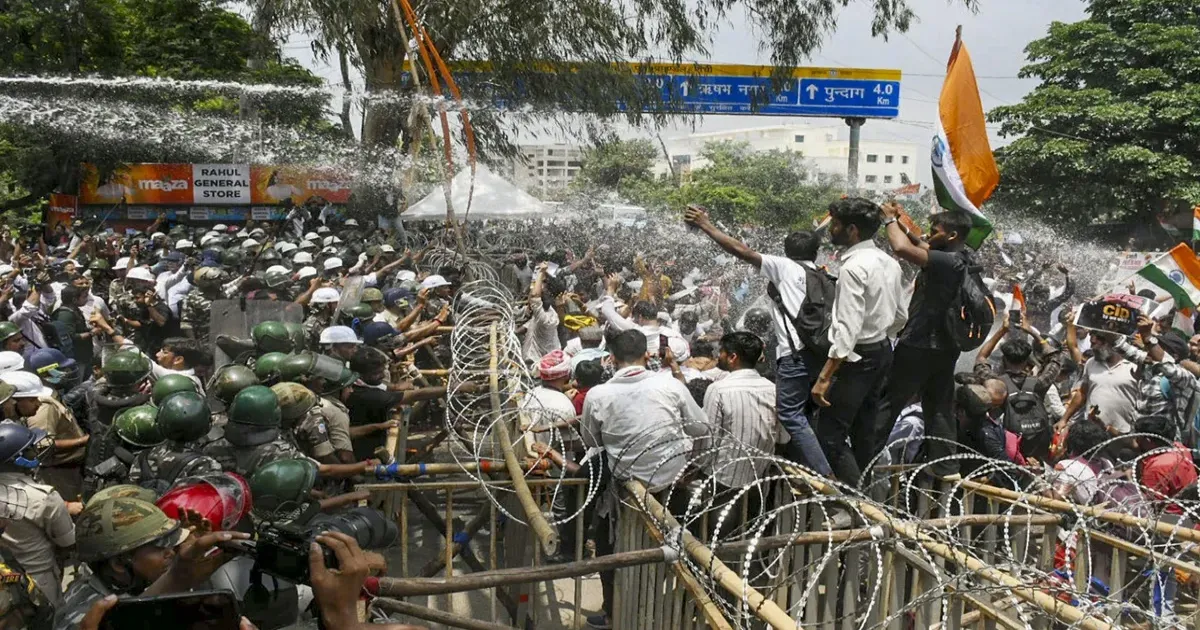झारखंड में छात्रों का आंदोलन दो महीने के लिए स्थगित, हेमंत सोरेन सरकार ने मानी मांगें